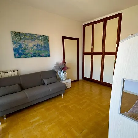 Ninfea Seaview - Elegant, Bright And Spacious, Steps From The Sea & Station Апартаменты