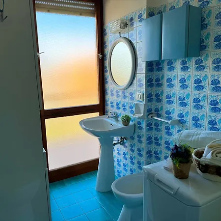 Ninfea Seaview - Elegant, Bright And Spacious, Steps From The Sea & Station