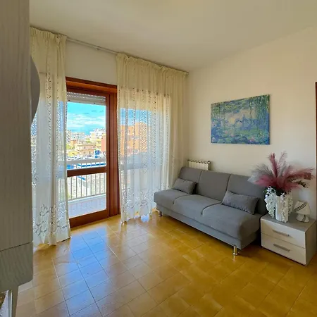 Апартаменты Ninfea Seaview - Elegant, Bright And Spacious, Steps From The Sea & Station Неттуно